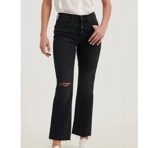 Brand new without tags Lucky jeans  black mid rise crop mini boot size 6/28R